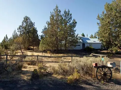 23175 Chisholm Trl, Bend, OR 97702 photo 1