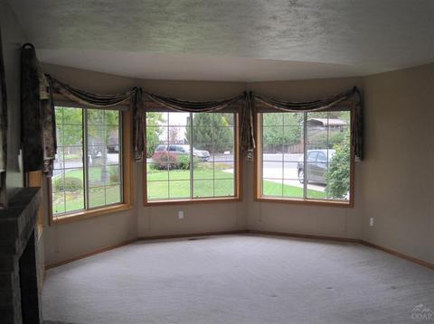 21075 SE Dooley Mountain Ct, Bend, OR 97702 photo 7