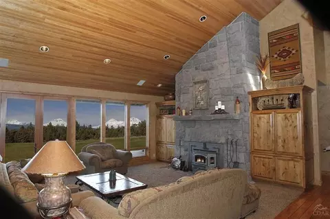 65475 Tweed Rd, Bend, OR 97701 photo 4