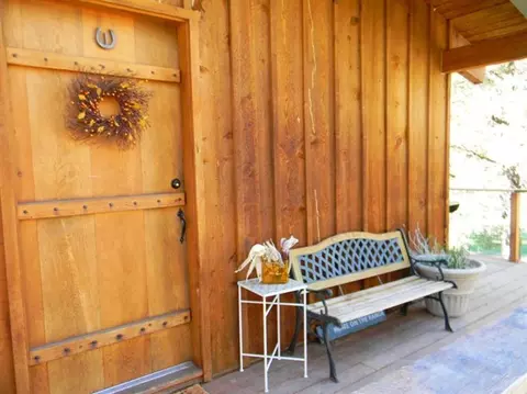 26545 Willard Rd, Bend, OR 97701 photo 2