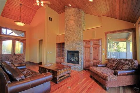 61607 Tam Mcarthur Loop, Bend, OR 97702 photo 2