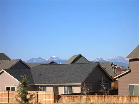 21310 Stevens Rd, Bend, OR 97702 photo 2