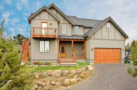 63225 NEastview Dr, Bend, OR 97701 photo 1
