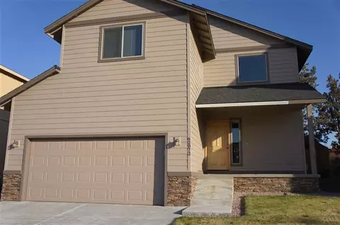 62072 Wolcott Pl, Bend, OR 97701 photo 2