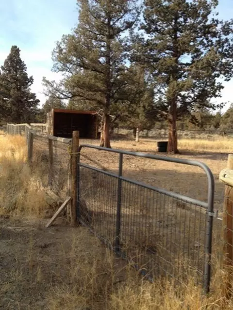 21140 Oriole Ln, Bend, OR 97701 photo 14