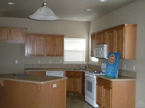 20674 Beaumont Dr, Bend, OR 97701 photo 3