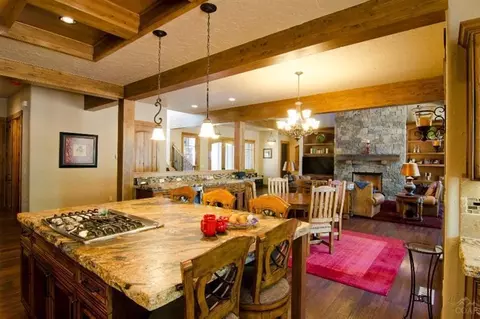 56184 Sable Rock Loop, Bend, OR 97707 photo 8