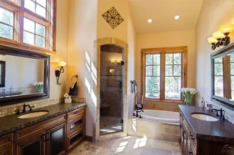 56184 Sable Rock Loop, Bend, OR 97707 photo 12