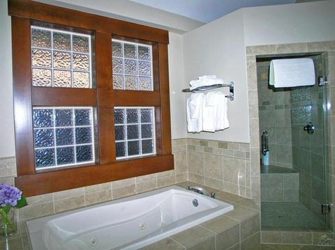 61897 Fall Creek Loop, Bend, OR 97702 photo 13