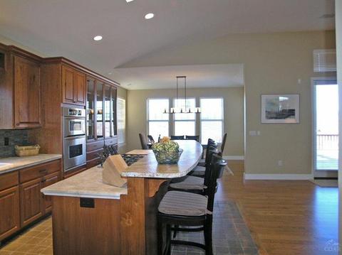 61897 Fall Creek Loop, Bend, OR 97702 photo 5