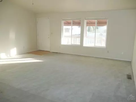 527 E Viewpoint Dr, Culver, OR 97734 photo 5