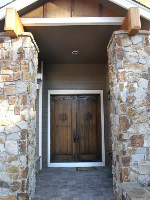 61982 SE Janalee Pl, Bend, OR 97702 photo 3