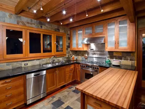 60710 Golf Village Loop, Bend, OR 97702 photo 9