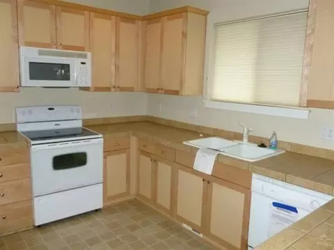 20059 Badger Rd, Bend, OR 97702 photo 5