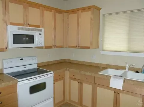 20059 Badger Rd, Bend, OR 97702 photo 4