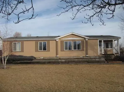 807 E Viewpoint Dr, Culver, OR 97734 photo 1