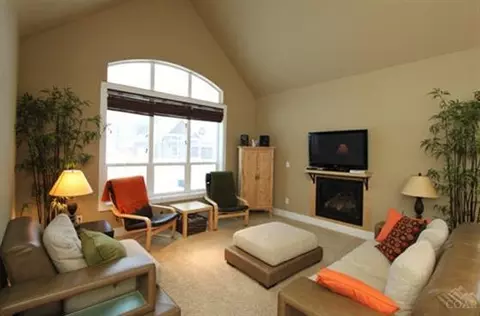 20030 Millcrest Pl, Bend, OR 97701 photo 2