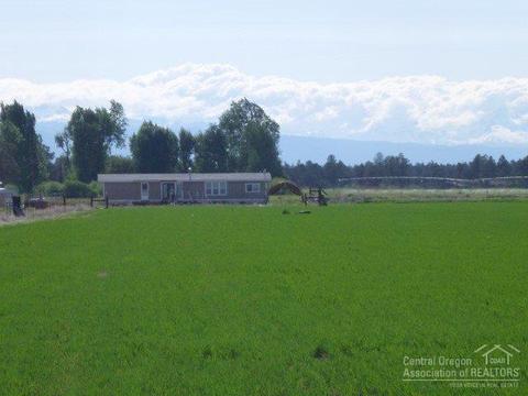 62905 Johnson Ranch Rd, Bend, OR 97701 photo 2