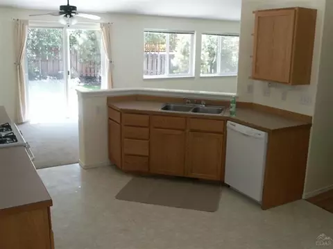 19997 Powers Rd, Bend, OR 97702 photo 3
