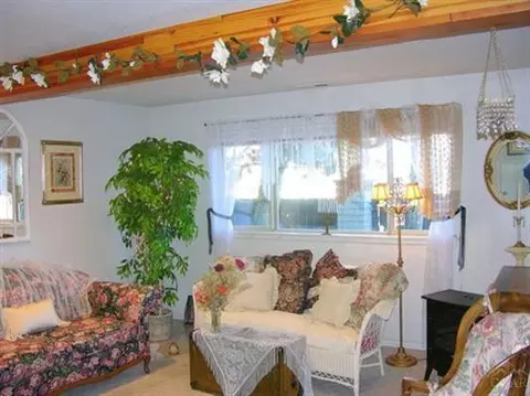 1801 NE Purcell Blvd, Bend, OR 97701 photo 2