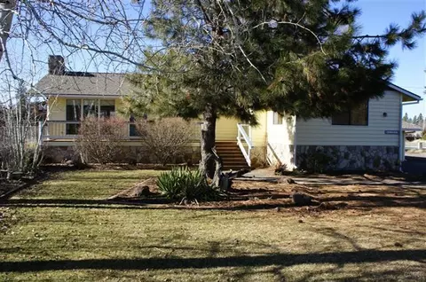 61409 Blakely Rd, Bend, OR 97702 photo 2