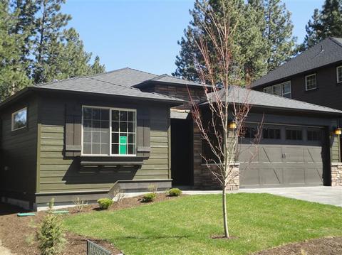 60243 Addie Triplett Loop, Bend, OR 97702 photo 2