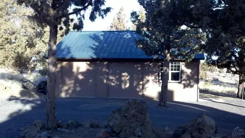 59825 Calgary Loop, Bend, OR 97702 photo 3