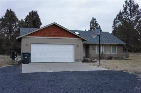 65364 Saddle Dr, Bend, OR 97701 photo 2