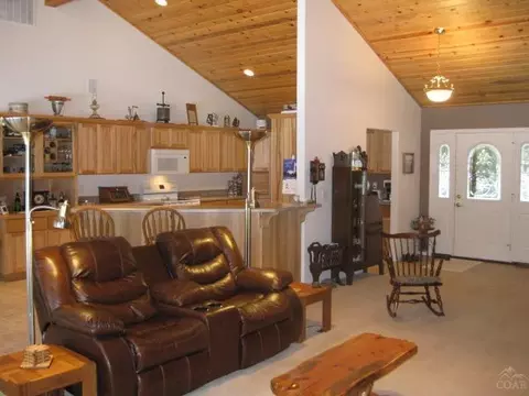 51985 Read Loop, La Pine, OR 97739 photo 4