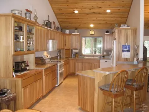 51985 Read Loop, La Pine, OR 97739 photo 3
