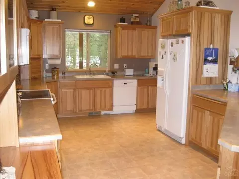 51985 Read Loop, La Pine, OR 97739 photo 7