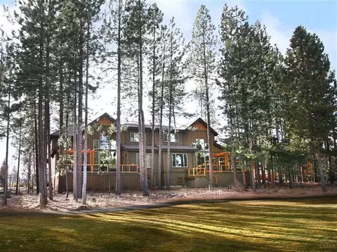 60466 Snap Shot Loop, Bend, OR 97702 photo 2