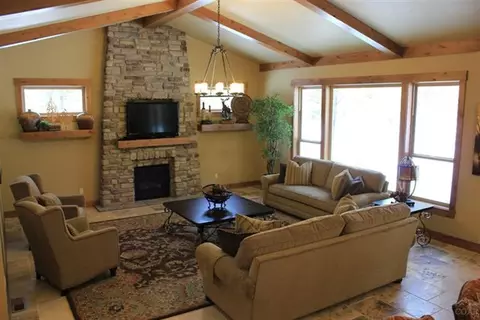 56827 Dancing Rock Loop, Bend, OR 97707 photo 2