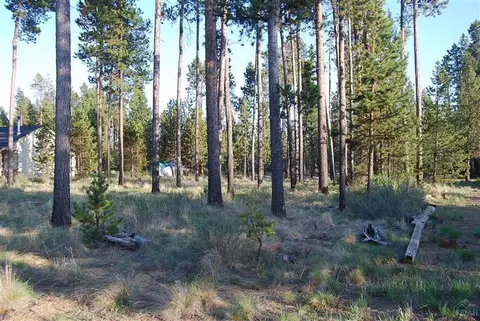 17445 Rail Dr, Bend, OR 97707 photo 3