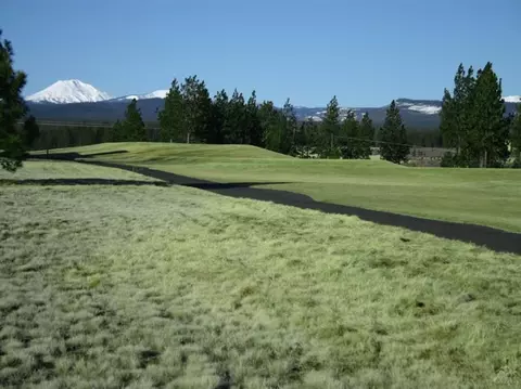 19256 Moraine Ct, Bend, OR 97702 photo 1