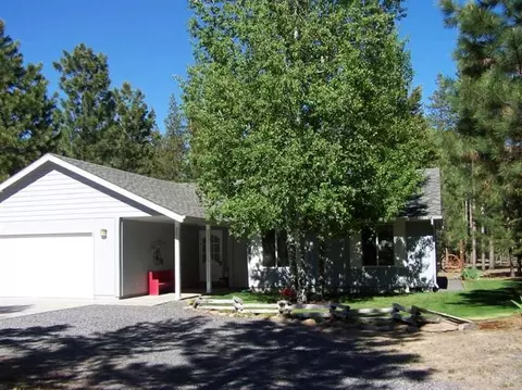 52010 Read Loop, La Pine, OR 97739 photo 1
