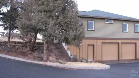 25485 Deer Ln, Bend, OR 97701 photo 3