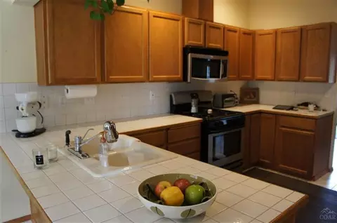 1029 NE Locksley Dr, Bend, OR 97701 photo 6