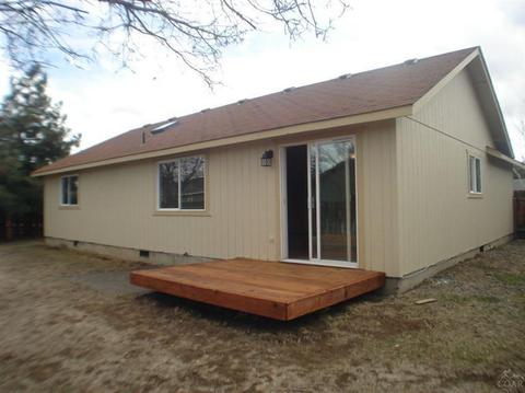 1776 NE Mark Ct, Bend, OR 97701 photo 3