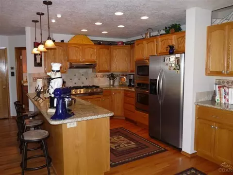 60669 SE Teton Ct, Bend, OR 97702 photo 4