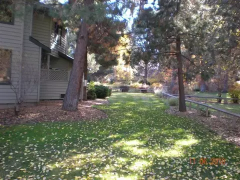 60669 SE Teton Ct, Bend, OR 97702 photo 16