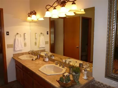 60669 SE Teton Ct, Bend, OR 97702 photo 9