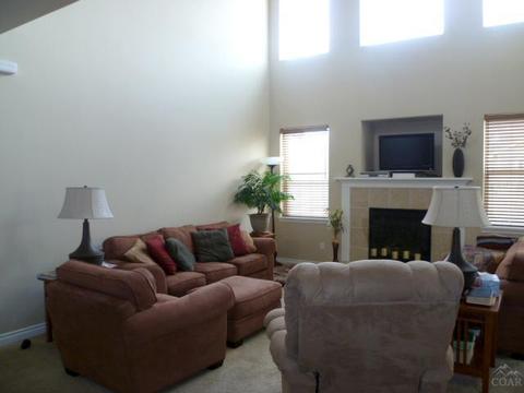 19564 Sager Loop, Bend, OR 97702 photo 2