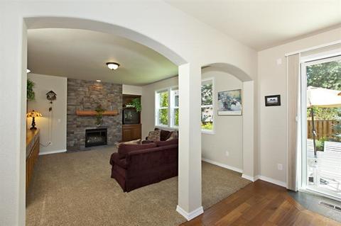 61312 Gorge View St, Bend, OR 97702 photo 3