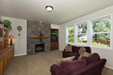 61312 Gorge View St, Bend, OR 97702 photo 4