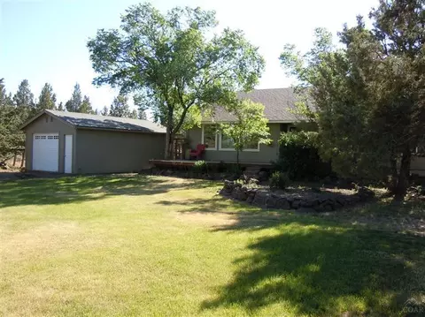 67144 Central St, Bend, OR 97701 photo 1