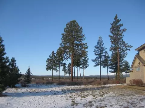 61819 Fall Creek Loop, Bend, OR 97702 photo 3