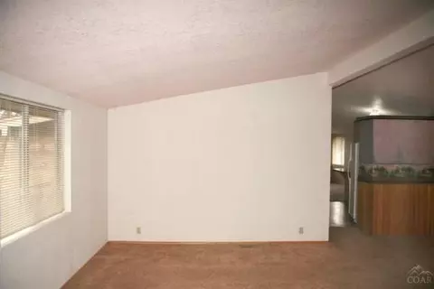 65107 85th Pl, Bend, OR 97701 photo 3