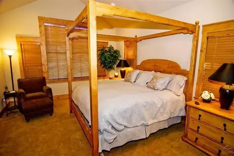 17451 Canoe Camp Dr, Bend, OR 97707 photo 9