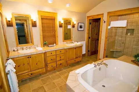 17451 Canoe Camp Dr, Bend, OR 97707 photo 10